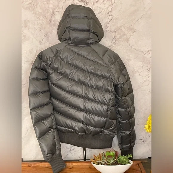 North Face Women’s Puffer Jacket Hoodie - Size Small (NWOT) - Picture 3 of 3